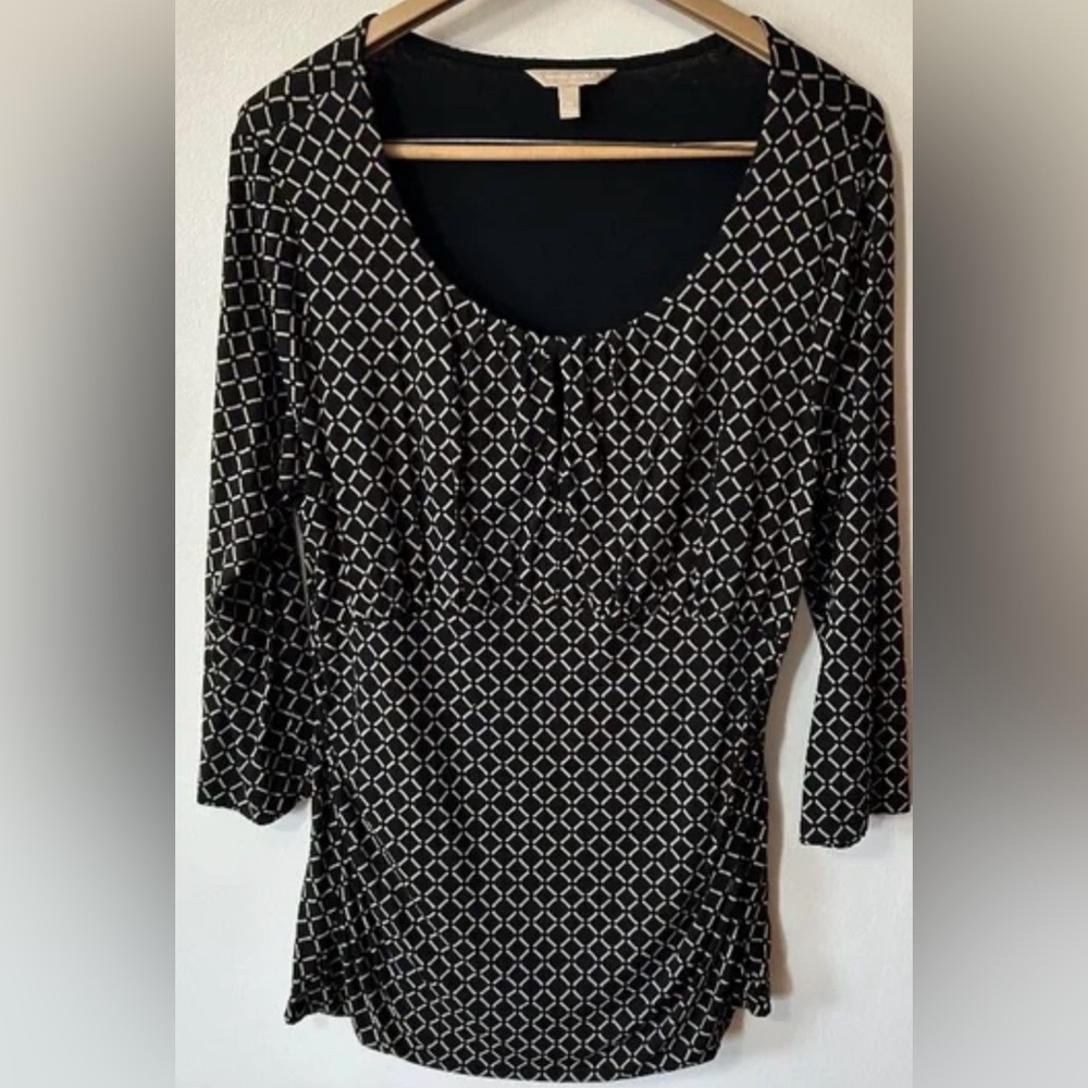 Banana Republic Black and Cream Geometric Pattern Top with Side Ruching